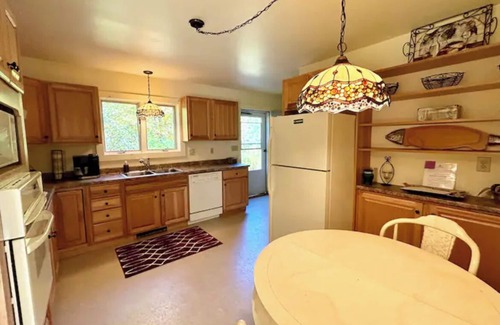 Pittsford House | Secluded, clean and cozy! Located close to skiing, resorts, and pet friendly