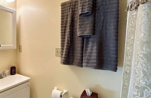 Pittsford House | Secluded, clean and cozy! Located close to skiing, resorts, and pet friendly