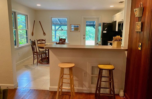 Ridge Wood Heights House | Secluded Cottage on 6.2-Acre Homestead IN TOWN 10-15 min to Beach/Downtown