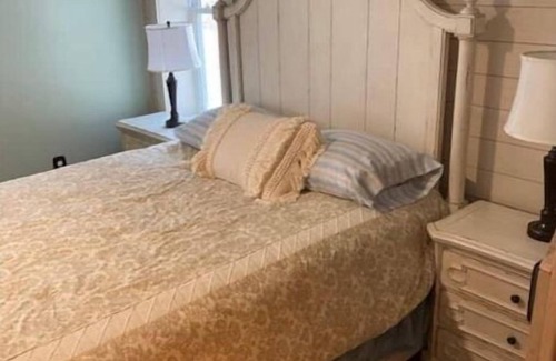 Estillfork Other | Secluded Creekside Retreat