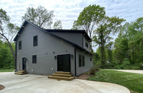 Lake Michigan Beach House | Secluded Escape Near Lake Michigan Beaches