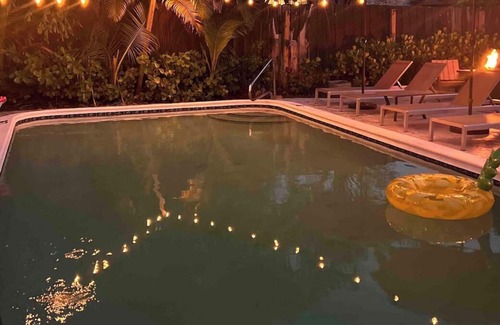 Middle River Terrace House | Secluded Family Oasis w/ Pool - 9 min from beach!
