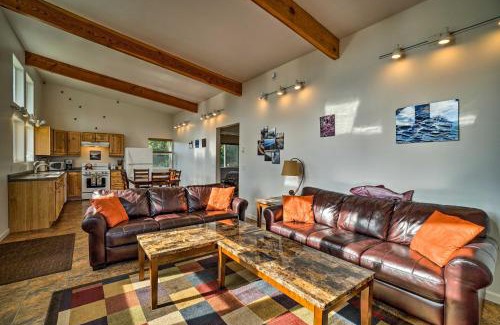 Fritz Creek House | Secluded Getaway with Deck, Steps to Fritz Creek!