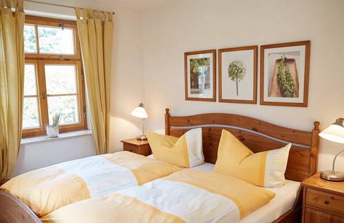 Liebstadt House | Secluded holiday home for groups with pool, sauna, wood-burning stove and more...