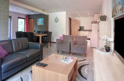 Municipality of Meerssen House | Secluded Holiday Home in Ulestraten with Garden
