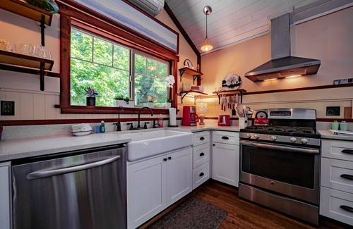Trinidad House | Secluded house on the coast w/ocean views and a private, large yard w/a BBQ
