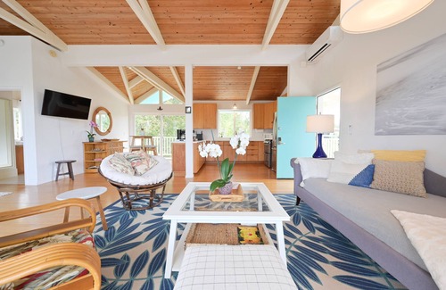 Kapoho Apartment | Secluded Jungle Penthouse with Rooftop Observation Deck