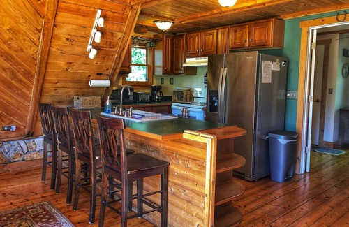 Butler Ski Chalet | Secluded LAKEFRONT Chalet: 2.8acres, Dock, Kayaks and Canoe, Pet Friendly, Wifi