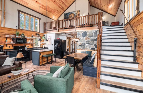 Harbor Springs Cabin | Secluded Log Cabin w/Game Room, Near Skiing & Golf