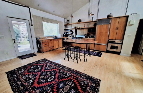 Tyrone House | Secluded & Luxurious Mountain Sanctuary Near Gila Wilderness!