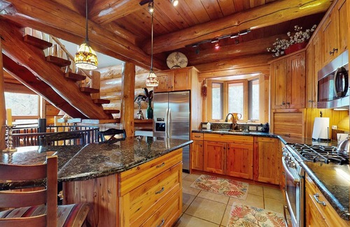 Alto Cabin | Secluded Mountain Cabin
