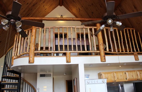Greer Cabin | Secluded-On An Acre In The Pines! A Short Walk To The Fabulous Greer Lakes!