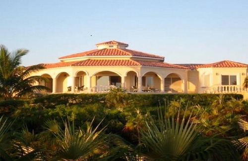 Double Bay House | Secluded Private Pink-Sand Beach-Front Grand 3-Home Mediterranean Estate w/Pool