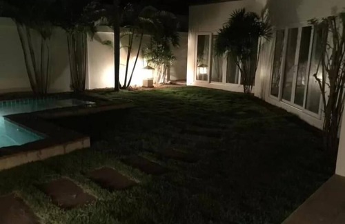 Pratumnak Hill Apartment | Secluded Private Pool Getaway - Majestic
