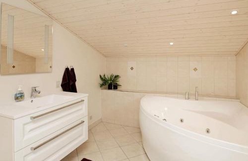 Houstrup House | Secluded Retreat in Nature - By Traum Ferienwohnungen