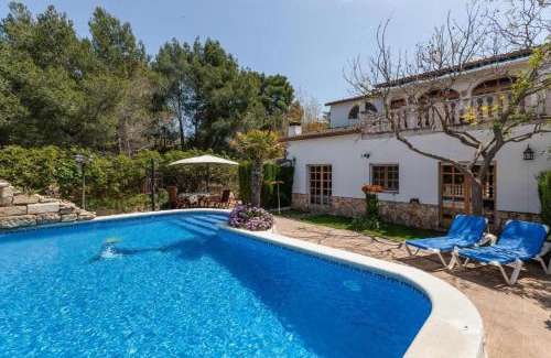 Castellet i la Gornal House | Secluded Rural Villa - Pool, BBQ & Nature