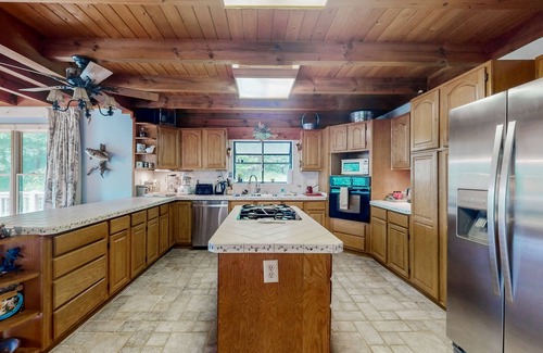 Topton House | Secluded & spacious lake-view home with huge primary suite & amazing location