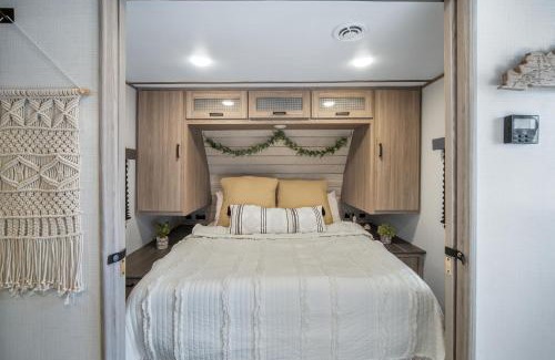 Tampa Resort | Secluded Tiny Guest House