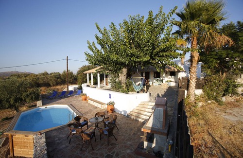 Amaniou Villa | Secluded traditional greek house with pool, sleeps 4+2,panoramic views of sunset