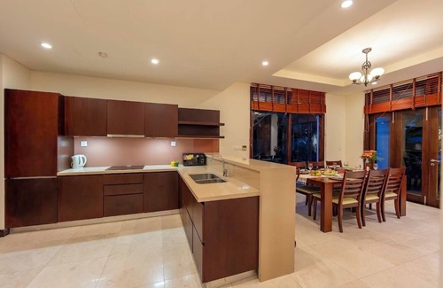 Ngu Hanh Son Resort | Secluded Tropical villa w/Lagoon pool, Spa & beach