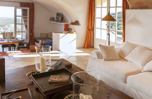 Cadaques House | Secluded Villa with 2 bedroom cottage and pool in middle of Natural Park.
