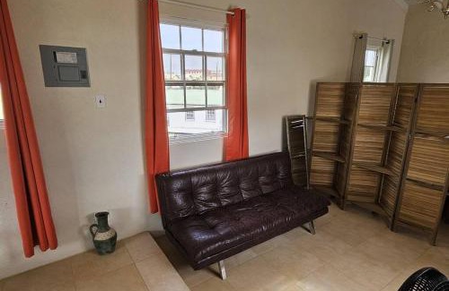 Four Roads Apartment | Seclusion Studio Apartment.