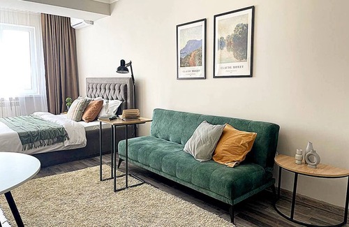 Almaty Apartment | "Secret garden" charming studio with mountain view,WiFi and AC in central Almaty