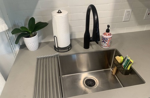 Mount Helix Apartment | Secret Garden~ Luxury Studio~Hot Tub Oasis🌴