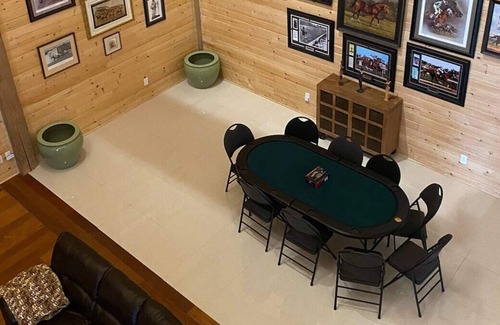 Ramara House | Secret Luxury Barn for family and events