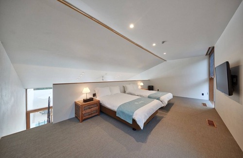 Motobu Villa | Secret Villas 03 Fullyfeatured Churaumi A / Kunigami-gun Okinawa