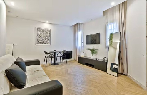 Saint-Maurice Apartment | Secrets of Romance