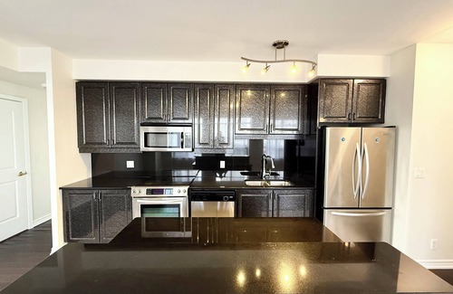 Vaughan Condo | Secured Gated Estate