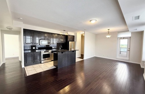 Vaughan Condo | Secured Gated Estate