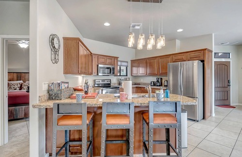 Oak Creek House | Sedona Beautiful Villa On The Wash-Walkable To Golf & Restaurants+Pets OK-Near Hiking!