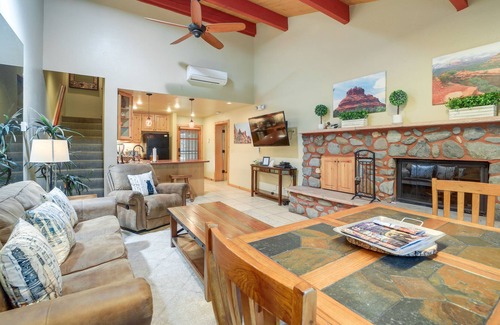 Sedona House | Sedona Townhouse by Creek w/ Private Deck