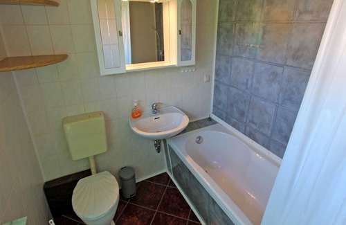 Roggentin Apartment | SEE 8432 - right - Apartments Qualzow SEE 8430