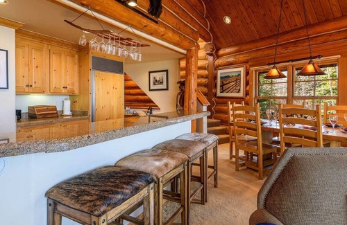 Telluride Cabin | See Forever Cabin 103-Escape into this wonderful three bedroom Cabin
