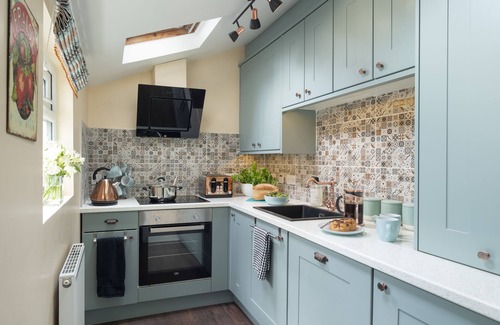 Whitby Cottage | See Glympse