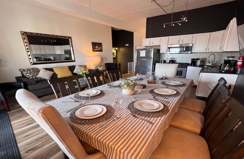 Union City Apartment | See New York Now - Apt 1 - Sleep 21-People! - 15 mins to NYC