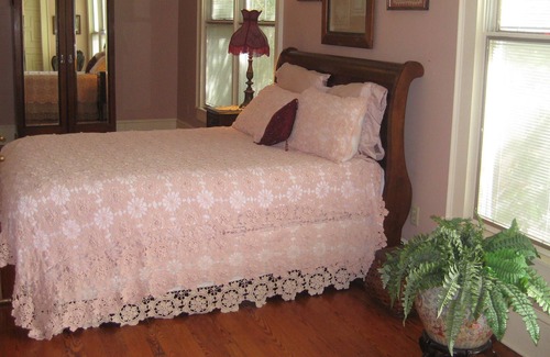 Carrollton Apartment | SEE YOUTUBE VIDEO:400 MILLAUDON ST. AND/OR 402 MILLAUDON ST 400 SIDE FURNISHED