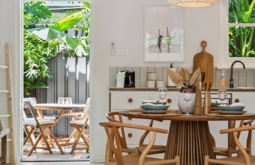 Glenelg South Apartment | Seed at Arlo`s - Ref · ★Seed at Arlo`s★✔Refined luxury in Glenelg✔WiFi