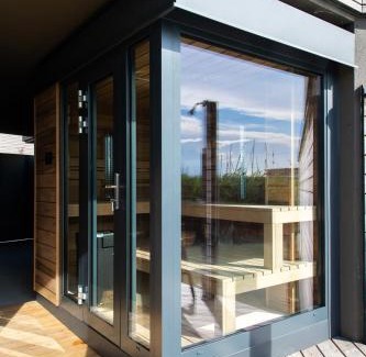 Neusiedl am See Villa | Seehaus LakeSide - Am Hafen