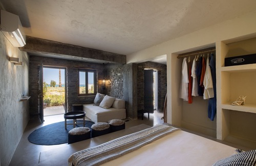 Pounta House | Seesoo Paros Beachfront Resort