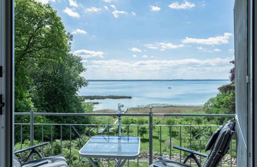 Muritz Apartment | Seewind - Apartment mit Balkon und direktem Wasserblick