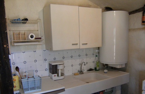 Plaisians Apartment | Self catered ground floor of a Provencal Mas