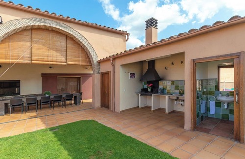 Vilamacolum Cottage | Self catering Can Centena for 14 people