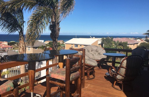 Wavecrest Apartment | Self Catering Flatlet With A Stunning Sea View! Close To World Renowned