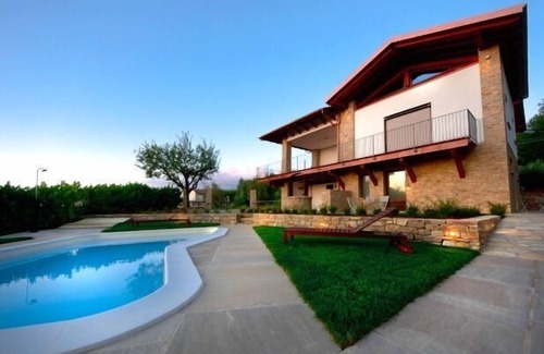 Cossano Belbo Cottage | Self catering Residence Masnaiot for 2 people