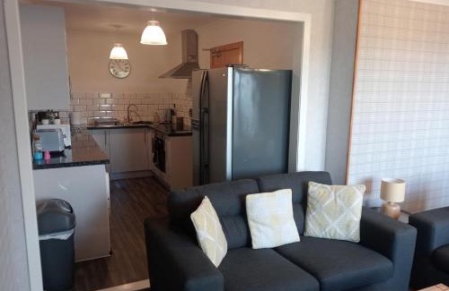Gairloch Apartment | Self Catering Spacious 2 Bed Apartment with sea views