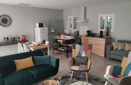 Romans-sur-Isere Apartment | Self-contained apartment in a magnificent estate